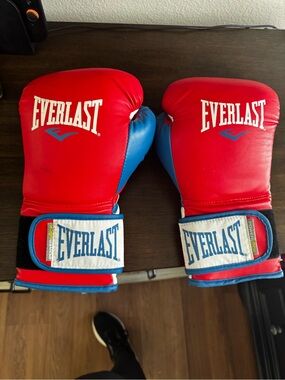 Everlast Red, White, Blue boxing gloves